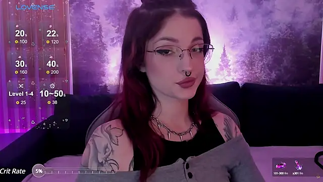 Snapshot of BratzieDarsie chatting on 7, 1, 2025 BratzieDarsie online show from 7, 1, 2025