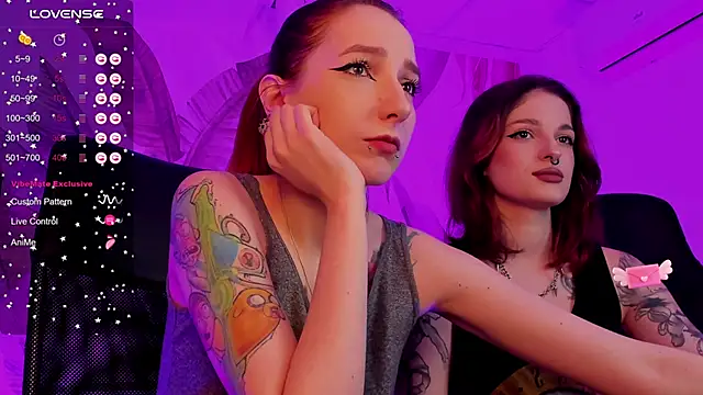 Snapshot of BratzieDarsie chatting on 23, 1, 2025 BratzieDarsie online show from 23, 1, 2025