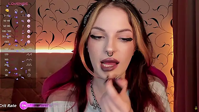 Snapshot of BratzieDarsie chatting on 12, 9, 2025 BratzieDarsie online show from 12, 9, 2025