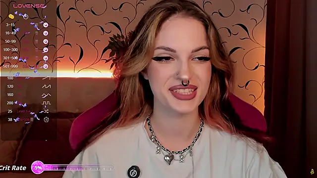 Snapshot of BratzieDarsie chatting on 29, 9, 2025 BratzieDarsie online show from 29, 9, 2025