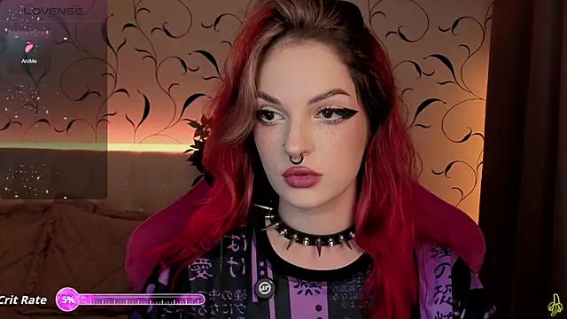 Snapshot of BratzieDarsie chatting on 28, 10, 2025 BratzieDarsie online show from 28, 10, 2025