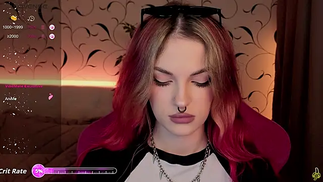 Snapshot of BratzieDarsie chatting on 2, 12, 2025 BratzieDarsie online show from 2, 12, 2025