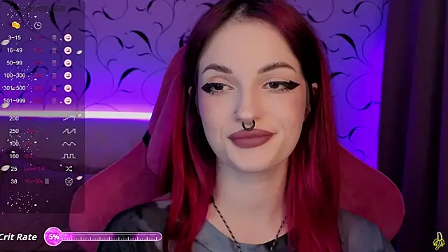 Snapshot of BratzieDarsie chatting on 5, 12, 2025 BratzieDarsie online show from 5, 12, 2025