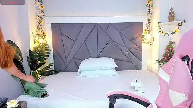 KiarhaTrixie online show from 7, 1, 2026