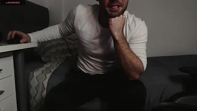 cutehairymacho online show from 18, 2, 2025