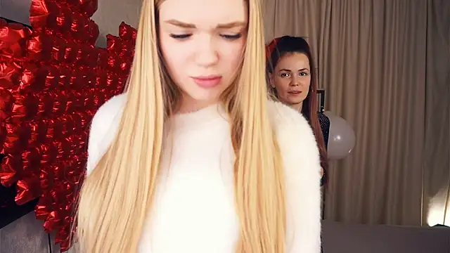 Snapshot of EllenReeves chatting on 14, 2, 2025 EllenReeves online show from 14, 2, 2025