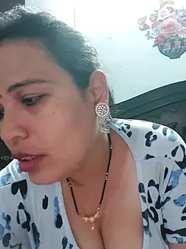 Poojabhabi101 online show from 22, 2, 2026