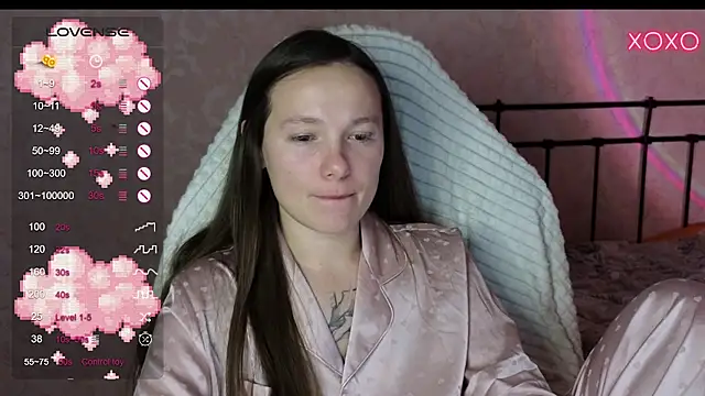 lil luna x online show from 22, 1, 2025