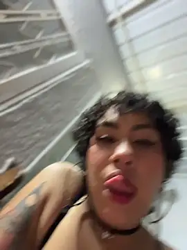 ZahaRoseee online show from 28, 2, 2026