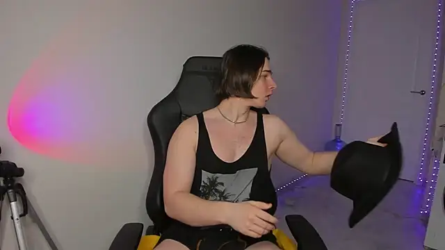 Vincent Strong online show from 10, 1, 2025