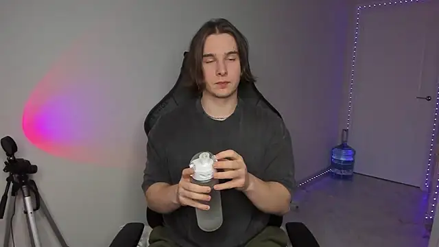 Vincent Strong online show from 15, 1, 2025