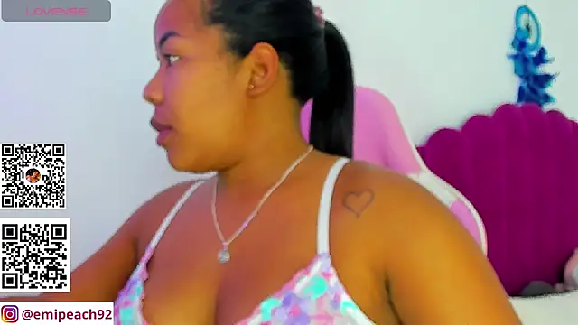 Snapshot of samanthaabloom chatting on 13, 7, 2026 samanthaabloom online show from 13, 7, 2026