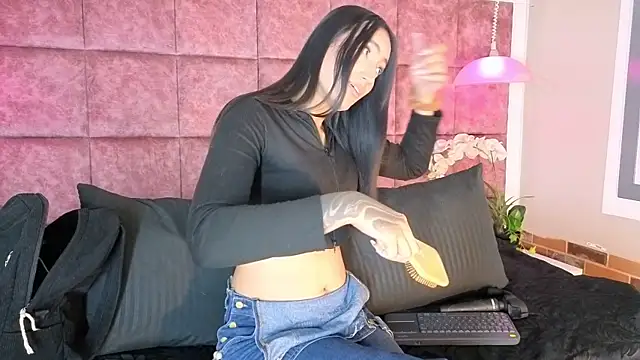 Taly Fox online show from 20, 6, 2026