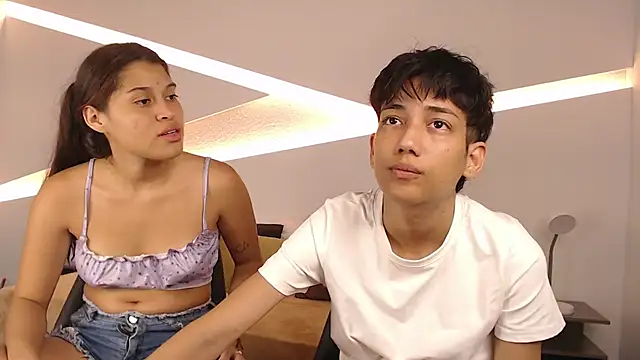 hot little bunny online show from 28, 1, 2025