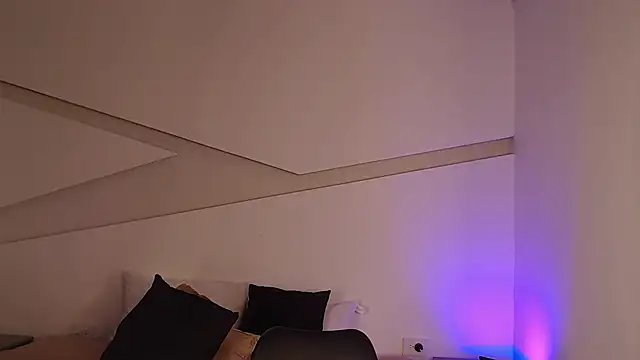 hot little bunny online show from 10, 3, 2025