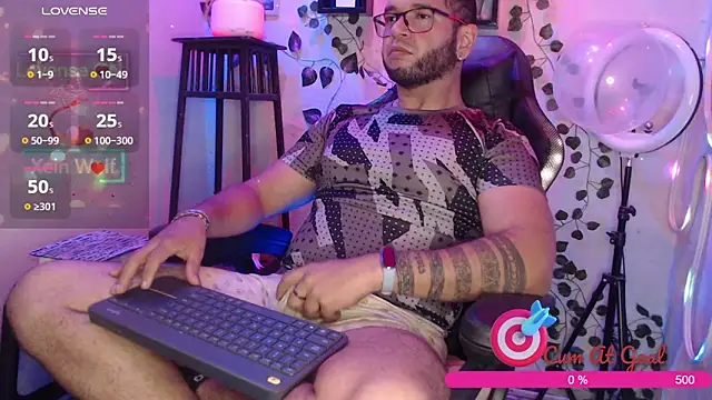 Snapshot of Xein_WoIf chatting on 12, 2, 2026 Xein WoIf online show from 12, 2, 2026