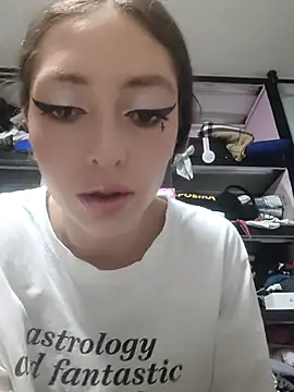 VickyJackson  online show from 27, 3, 2026