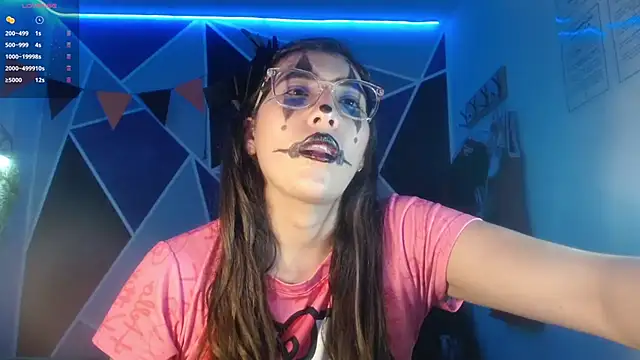 DaMikaela  online show from 29, 10, 2025