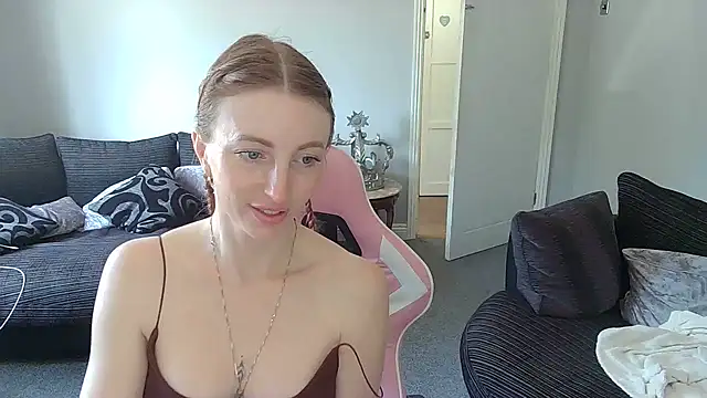 Snapshot of Red_firesquirt chatting on 29, 4, 2026 Red firesquirt online show from 29, 4, 2026