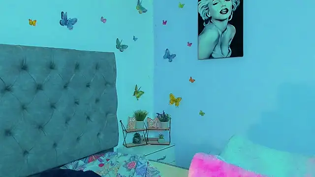 mabellfox online show from 30, 12, 2024