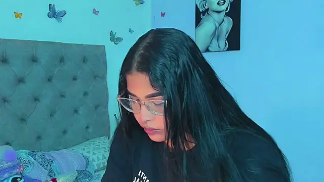 mabellfox online show from 30, 12, 2024