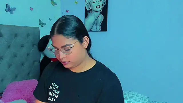 mabellfox online show from 12, 2, 2025