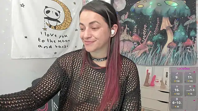 LovelyAzucena online show from 20, 1, 2025