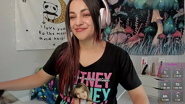 LovelyAzucena online show from 6, 3, 2025