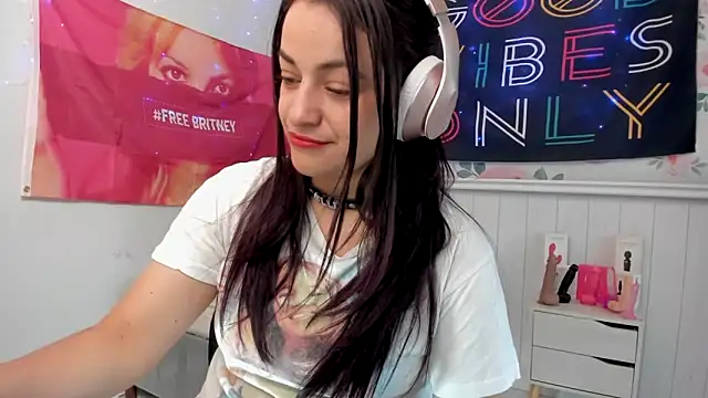 LovelyAzucena online show from 8, 10, 2025