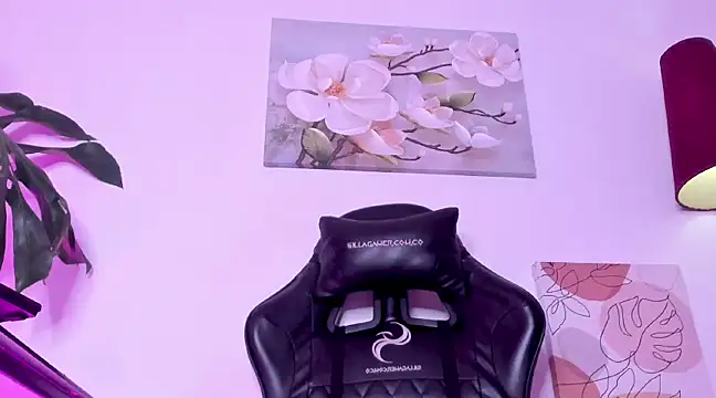 Noa Sakura  online show from 21, 2, 2025