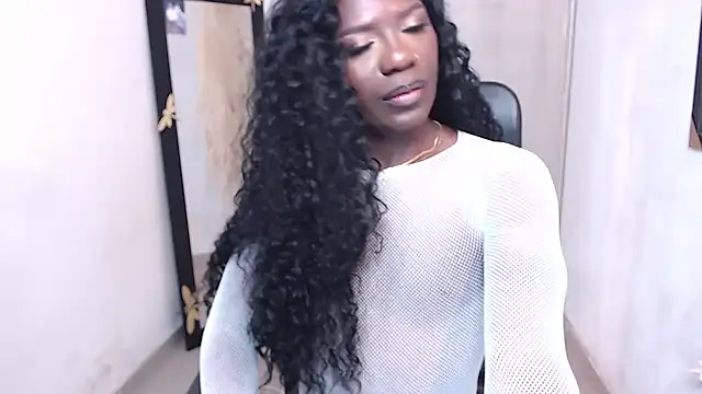 Snapshot of Cherykathaleiya chatting on 22, 10, 2025 Cherykathaleiya online show from 22, 10, 2025