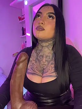 CloeeBeckam online show from 11, 11, 2025