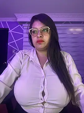 Snapshot of MiiaaJoness chatting on 16, 10, 2025 MiiaaJoness online show from 16, 10, 2025