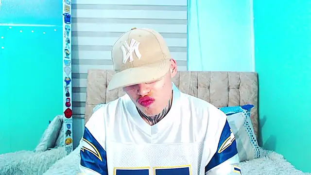  justinmoon2 online show from 11, 3, 2026