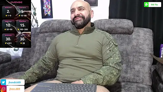 Snapshot of JD-69 chatting on 28, 2, 2025 JD-69 online show from 28, 2, 2025