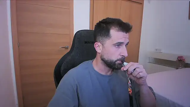 alex877x online show from 19, 10, 2025