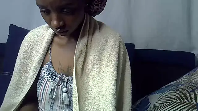 Snapshot of Enkarxx chatting on 20, 6, 2026 Enkarxx online show from 20, 6, 2026