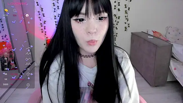 SelenaCute online show from 4, 3, 2025