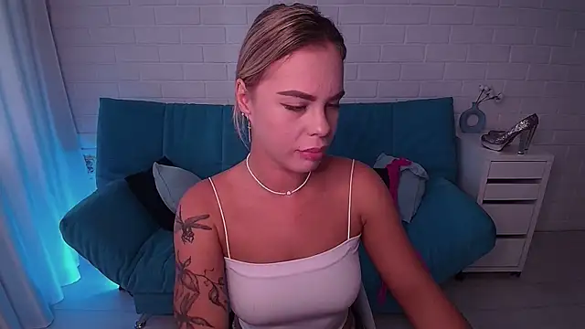 RikaRaily online show from 10, 9, 2025