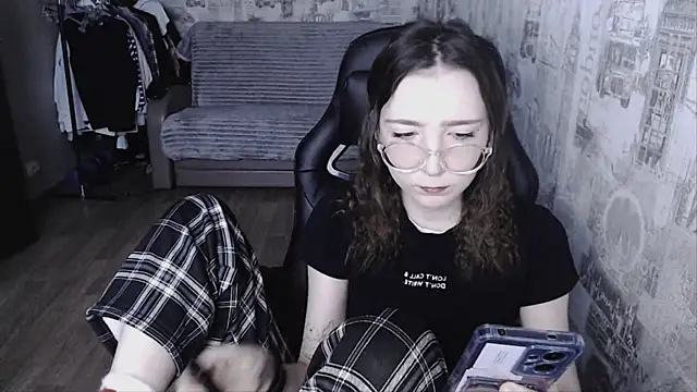 Snapshot of AmeliaKamishiro chatting on 5, 1, 2025 AmeliaKamishiro online show from 5, 1, 2025