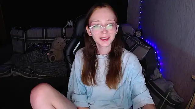 Snapshot of AmeliaKamishiro chatting on 17, 10, 2025 AmeliaKamishiro online show from 17, 10, 2025