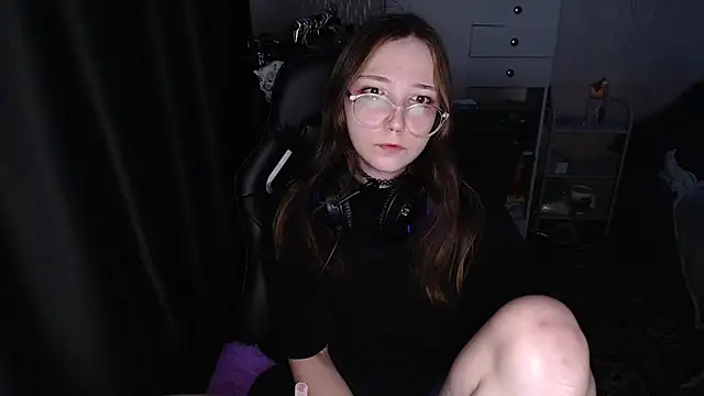 Snapshot of AmeliaKamishiro chatting on 20, 12, 2025 AmeliaKamishiro online show from 20, 12, 2025