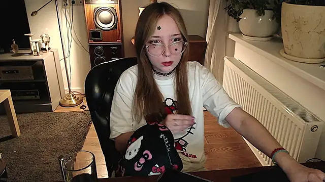 Snapshot of AmeliaKamishiro chatting on 5, 1, 2026 AmeliaKamishiro online show from 5, 1, 2026
