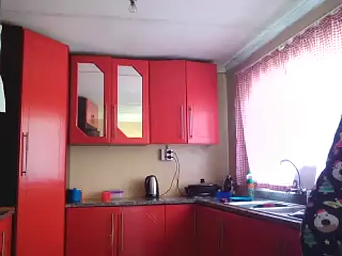 Malaika Nkosi online show from 2, 1, 2025