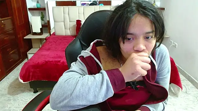 laureentt  online show from 19, 3, 2025