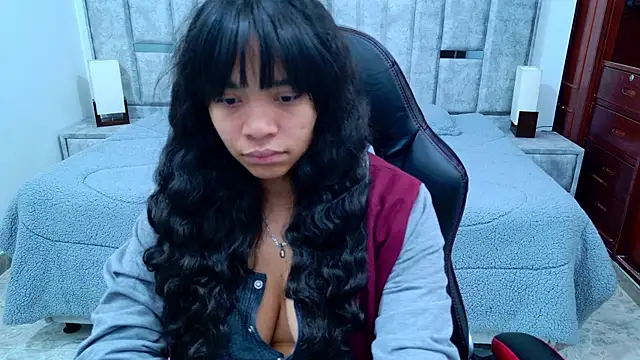 Snapshot of laureentt_ chatting on 17, 2, 2026 laureentt online show from 17, 2, 2026