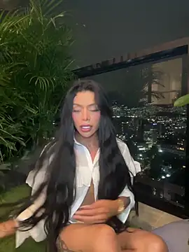 Snapshot of HOT_LADY_777 chatting on 5, 11, 2025 HOT LADY 777 online show from 5, 11, 2025