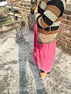 COUPLLE VILLAGE online show from 25, 11, 2025