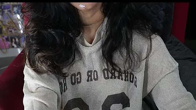 Snapshot of -AyeshaSinghania- chatting on 19, 12, 2024 -AyeshaSinghania- online show from 19, 12, 2024