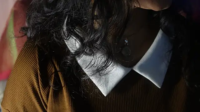 Snapshot of -AyeshaSinghania- chatting on 4, 10, 2025 -AyeshaSinghania- online show from 4, 10, 2025